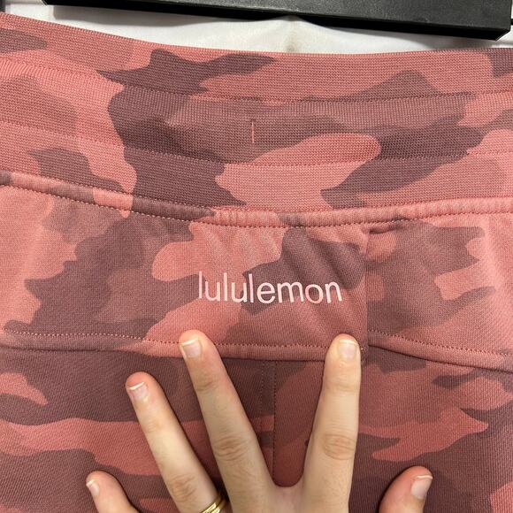 Lululemon Relaxed Fit French Terry Jogger Women's Sz 0 Camo Brier Rose Relaxed - Picture 4 of 6